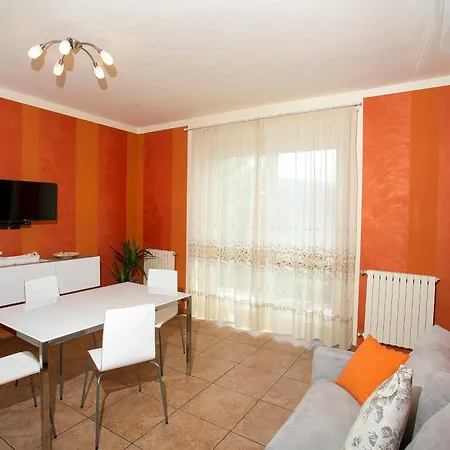 La Nautica Апартаменты *